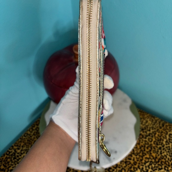 Coach Poppy Multicolor Wristlet wallet - Picture 6 of 11